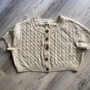Aritzia Sunday best beige cropped sweater top m